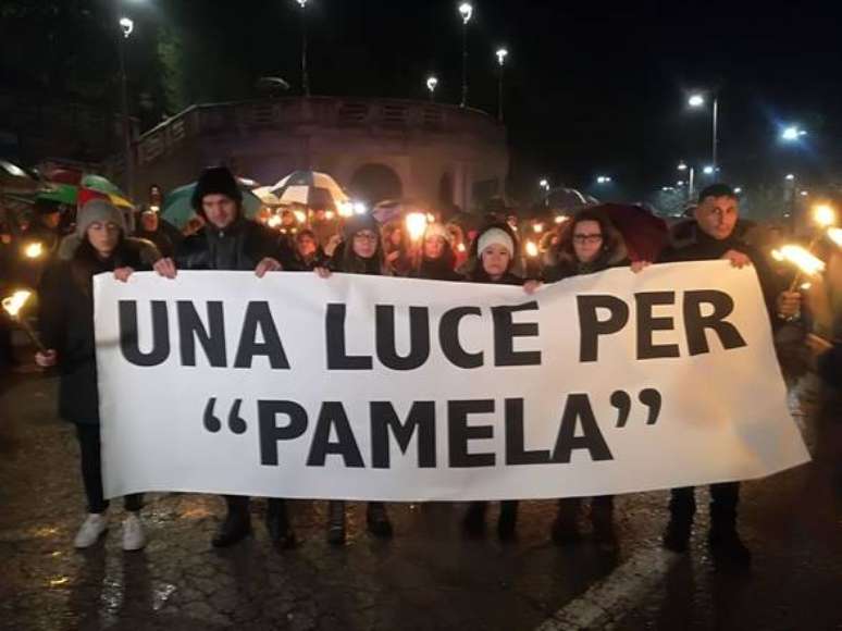 Manifestação pede justiça por Pamela Mastropiero na Itália