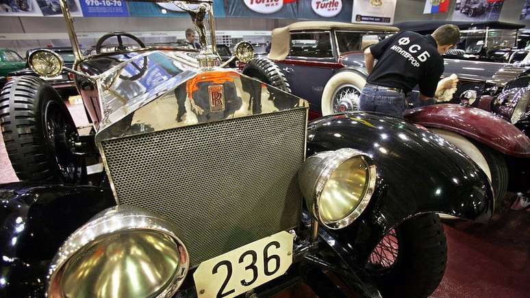 Coleção de carros antigos da FSB, incluindo um Rolls Royce Silver Ghost de 1922