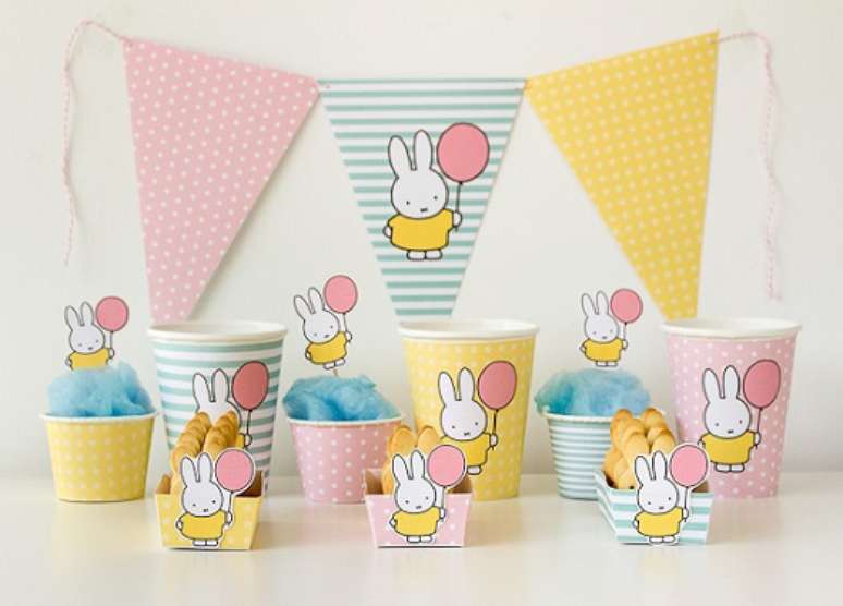 45. Decoração de páscoa com a coelhinha Miffy