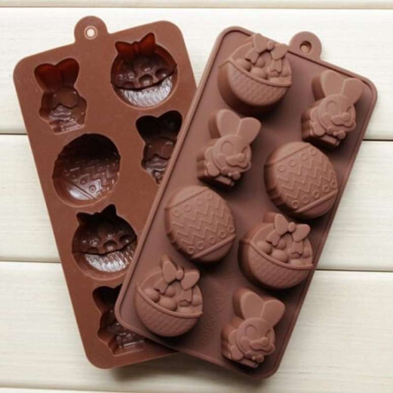 8. Você pode fazer seus próprios chocolates usando esses moldes temáticos
