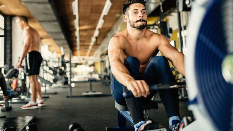 Treinos de alta intensidade combinam exerc&iacute;cios de explos&atilde;o com pequenos intervalos para descanso