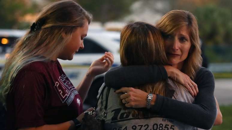 Diferentemente dos EUA, outros pa&iacute;ses, como Reino Unido, Austr&aacute;lia e Alemanha responderam a ataques com leis que limitam o acesso a armas de fogo