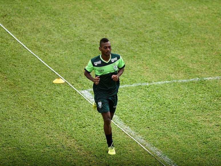 Marquinhos já treina no América-MG (Foto: Mourão Panda/América-MG)