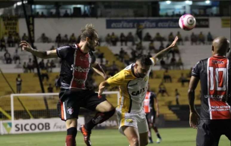 De virada, Criciúma vence Joinville e deixa lanterna do Campeonato Catarinense (Foto: Beto Lima / JEC)