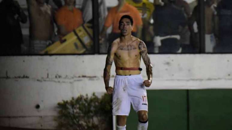 Rildo entrou no segundo tempo e fez o quarto gol do Vasco na partida (Thiago Ribeiro/AGIF)