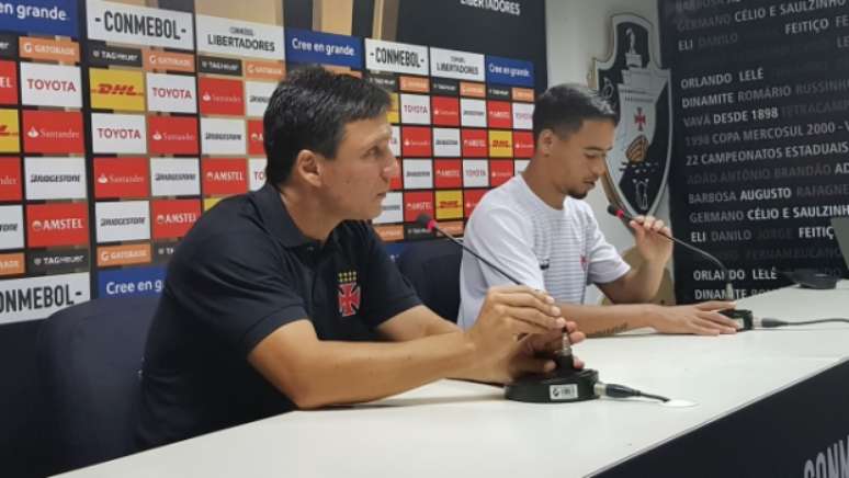 Zé Ricardo e Yago Pikachu em coletiva após a vitória sobre o Jorge Wilstermann nesta quarta. Veja galeria LANCE!