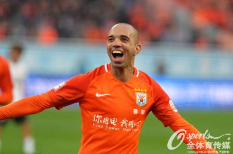 Tardelli se disse feliz no Shandong Luneng (Foto: Divulgação)