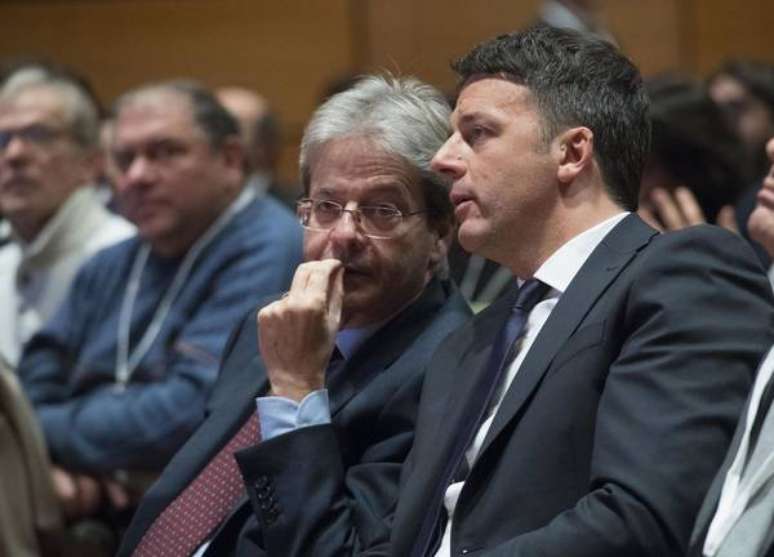 Renzi já cogita ceder espaço a Gentiloni após eleições