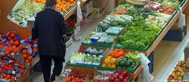 Acusado admitiu ter sido a quarta vez em que embalou fígado de bezerro numa sacola de frutas para pagar menos no caixa