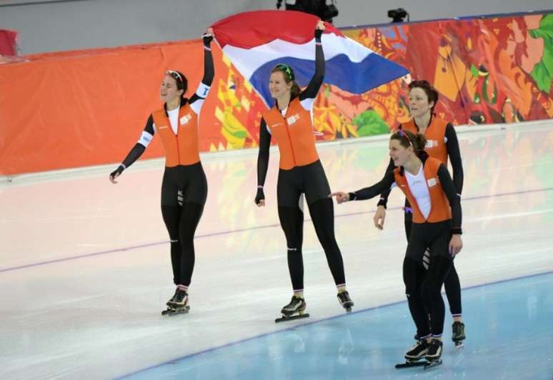 Holanda quebra recorde na patinação (Foto: Damien Meyer/AFP)