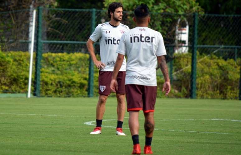 Como ocorreu contra o CSA, pela Copa do Brasil, Hudson volta a substituir Petros (Érico Leonan/saopaulofc.net)