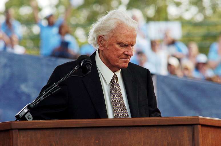Pastor evangélico norte-americano Billy Graham, em Nova York 26/06/2005   REUTERS/Keith Bedford 