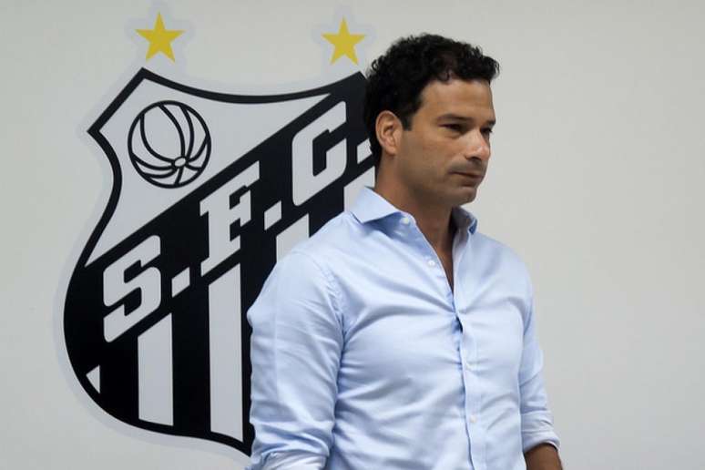 Gustavo Vieira não é mais executivo de futebol do Santos (Foto: Ivan Storti)
