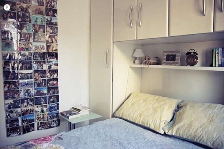 25. Mais um exemplo de arm&aacute;rio planejado no quarto pequeno. Projeto de Casa Aberta