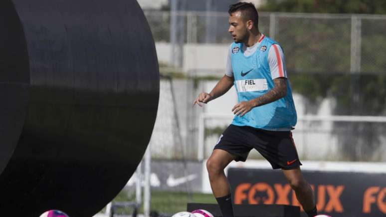 Maycon foi titular no Dérbi e mostrou serviço (Foto: Daniel Augusto Jr/Ag. Corinthians)