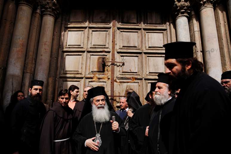 Líderes religiosos fecham Igreja do Santo Sepulcro em protesto em Jerusalém