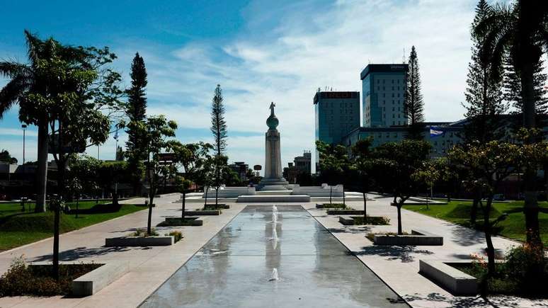 Monumento ao 'Salvador do Mundo', em San Salvador, capital de El Savaldor