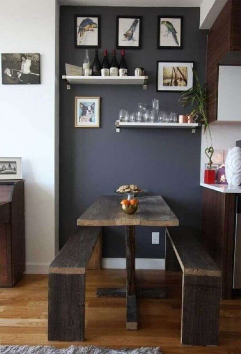 26. Decoração com mesa para sala pequena