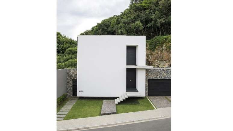 50. Frente de casas pequenas modernas e minimalistas. Projeto de Jayme Bernardo