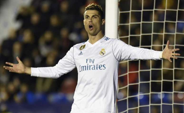 Cristiano Ronaldo foi poupado por Zidane na última quarta-feira (Foto: Jose Jordan / AFP)