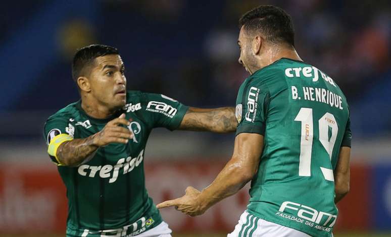 Dudu comemora gol de Bruno Henrique em Barranquilla - FOTO: Cesar Greco/Palmeiras