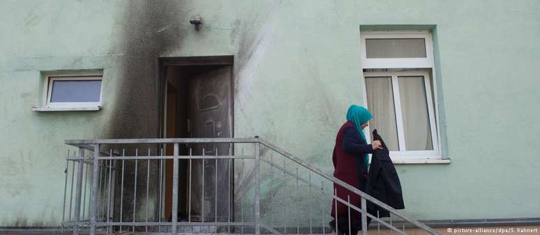 Mesquita em Dresden, no leste da Alemanha, foi alvo de ataques. Autoridades acreditam em motiva&ccedil;&atilde;o xen&oacute;foba