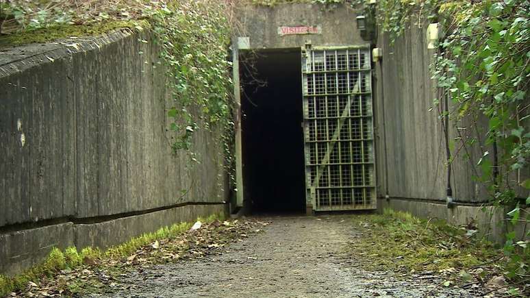 Bunker da época da Guerra Fria em Chilmark, na Inglaterra, foi convertido em local de produção de maconha