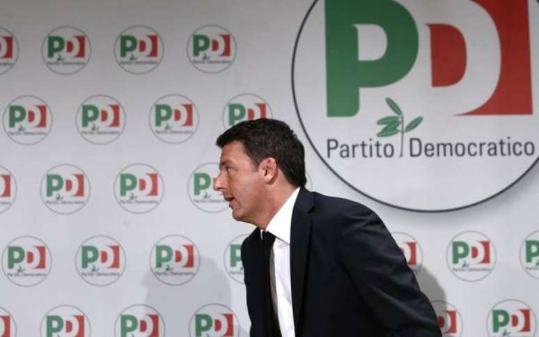 Matteo Renzi renunciou ao comando do PD