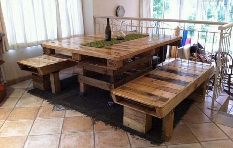 49. Mesa de jantar de pallet