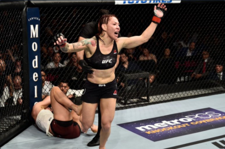 Cris Cyborg é campeã peso-pena feminino do UFC (FOTO: Divulgação/UFC)