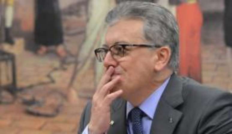 O ex-presidente da Petrobras Aldemir Bendine foi condenado a 11 anos de prisão()