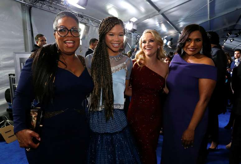 Atrizes Oprah Winfrey, Storm Reid, Reese Witherspoon e Mindy Kaling posam para foto em estreia do filme "Uma Dobra no Tempo" em Los Angeles, Califórnia 26/02/2018  REUTERS/Mario Anzuoni
