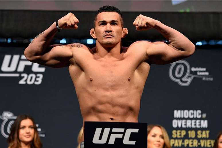 Francimar Bodão é um dos 11 atletas dispensados pelo Ultimate recentemente (Foto: UFC)