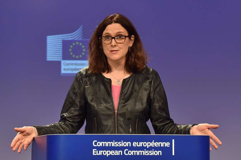 Comiss&aacute;ria de Com&eacute;rcio da Uni&atilde;o Europeia,  Cecilia Malmstrom, durante coletiva de imprensa em Bruxelas, na B&eacute;lgica 07/03/2018 REUTERS/Eric Vidal