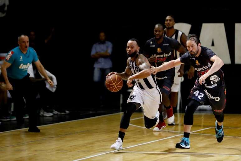 Botafogo vence Caxias do Sul pela NBB (Foto: Divulgação)