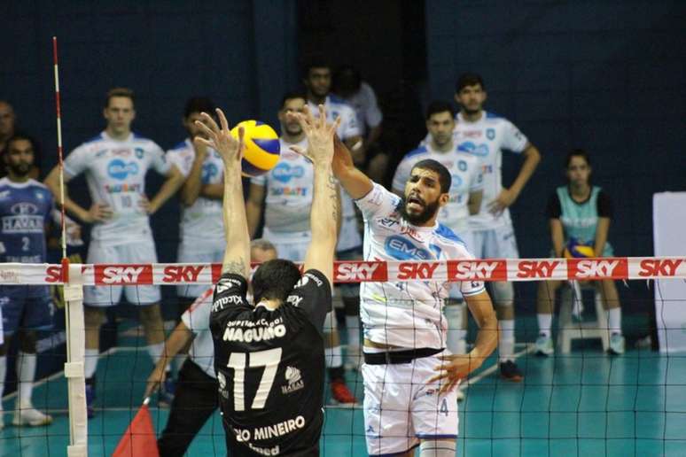 Vôlei Taubaté bate por 3 sets 0 o Corinthians (Foto: Divulgação/Taubaté)