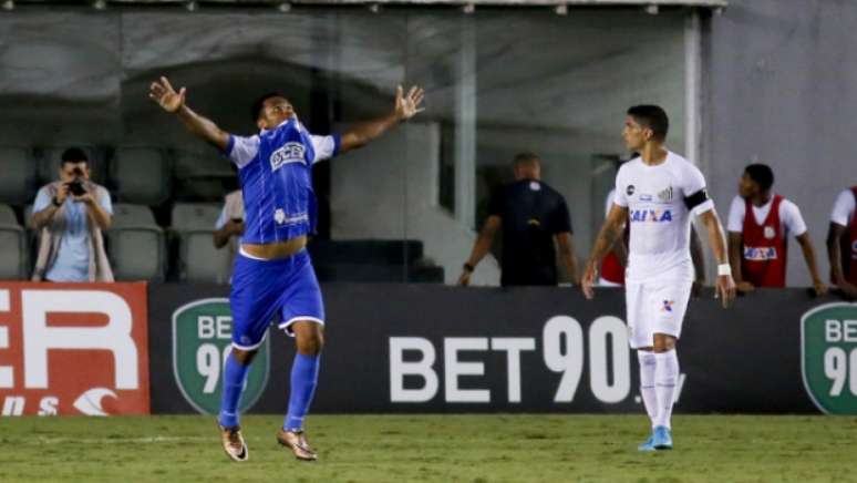 Em casa, Santos perdeu para o São Bento, mas passou em primeiro no Grupo D do Paulistão