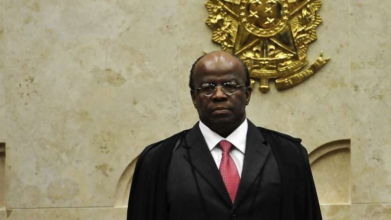 Se quiser concorrer, Joaquim Barbosa tem até abril para se filiar a um partido | foto: Agência Brasil