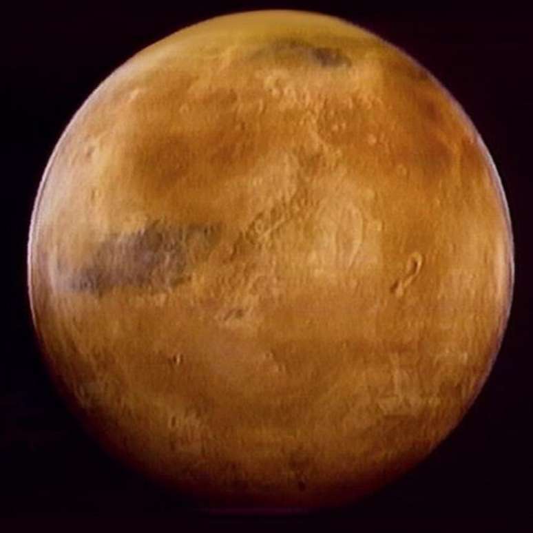 Musk pretende lançar missão tripulada a Marte