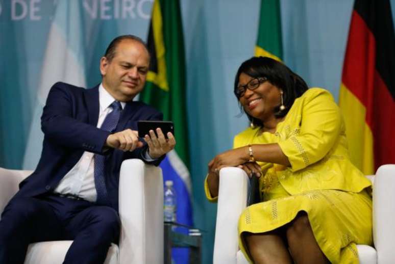 O  ministro da  Saúde,  Ricardo  Barros, e  a diretora da  Organização  Pan-Americana da Saúde,  Carissa  Étienne, abrem, no Rio, o 1º Congresso Internacional de Práticas Integrativas e Saúde Pública 