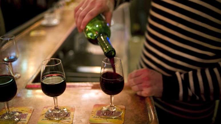 O vinho é parte importante da dieta francesa - especialmente às sextas-feiras | Foto: AFP