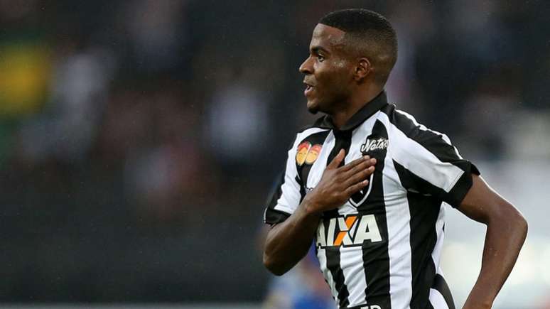 O atacante Ezequiel subiu para a equipe profissional no fim do ano passado (Vitor Silva/SSPress/Botafogo)