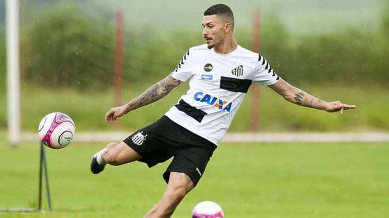 Alison se vê em melhor momento de sua carreira (Foto: Ivan Storti/Santos FC)