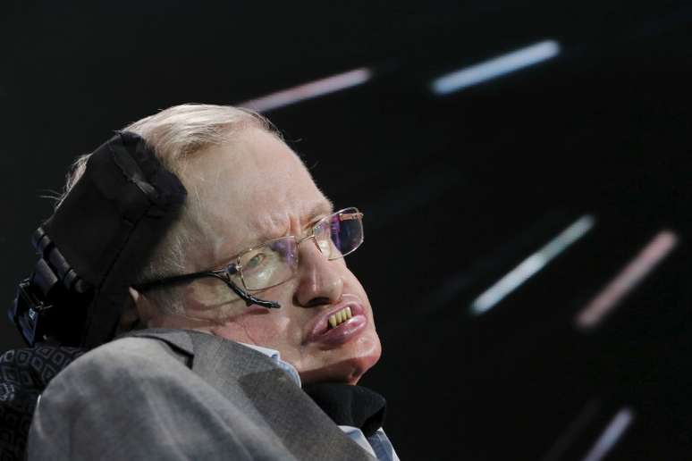 F&iacute;sico Stephen Hawking, que morreu nesta quarta-feira, aos 76 anos 12/04/2016 REUTERS/Lucas Jackson