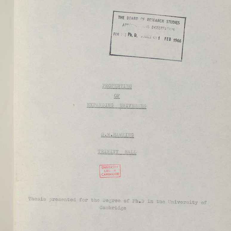 'Cada geração se apoia nas costas daqueles que vieram anteriormente, como eu fiz quando era um jovem estudante em Cambridge, inspirado pelo trabalho de Isaac Newton, James Clerk Maxwell e Albert Einstein', comemorou Hawking | Imagem: Universidade de Cambridge