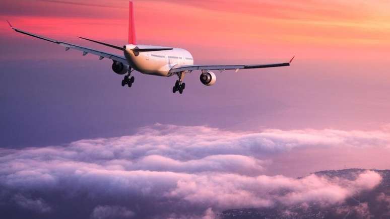 A Virgin Atlantic &eacute; conhecida por investir muito nos uniformes da tripula&ccedil;&atilde;o, usando roupas da estilista Vivienne Westwood, por exemplo