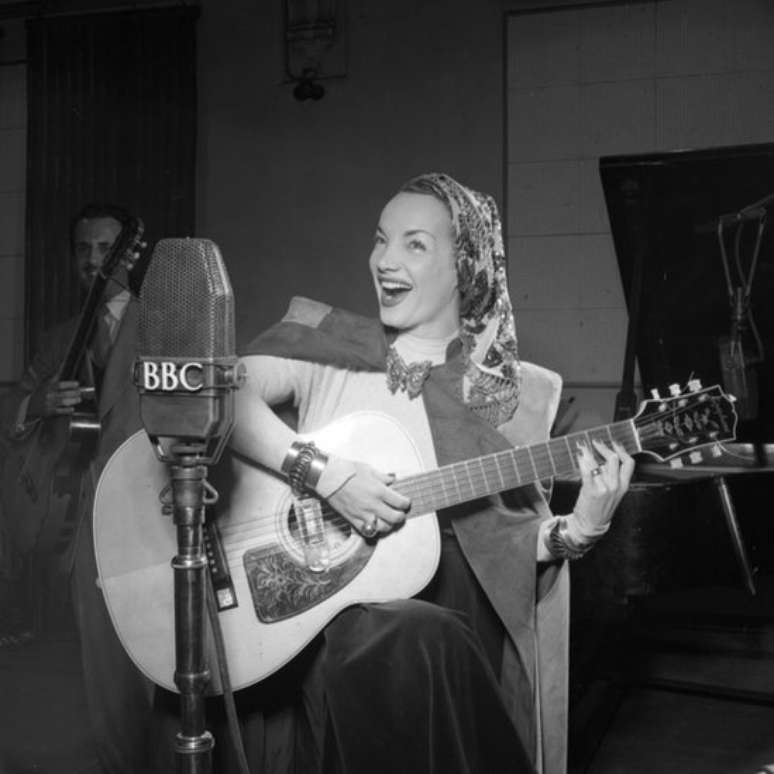 Carmen Miranda visitou a BBC em 1948 | Foto: BBC Archive