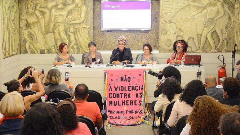 Na Câmara do Rio, continuou defendendo as mulheres, mas diversificou a pauta de atuação | Foto: Renan Olaz/CMRJ