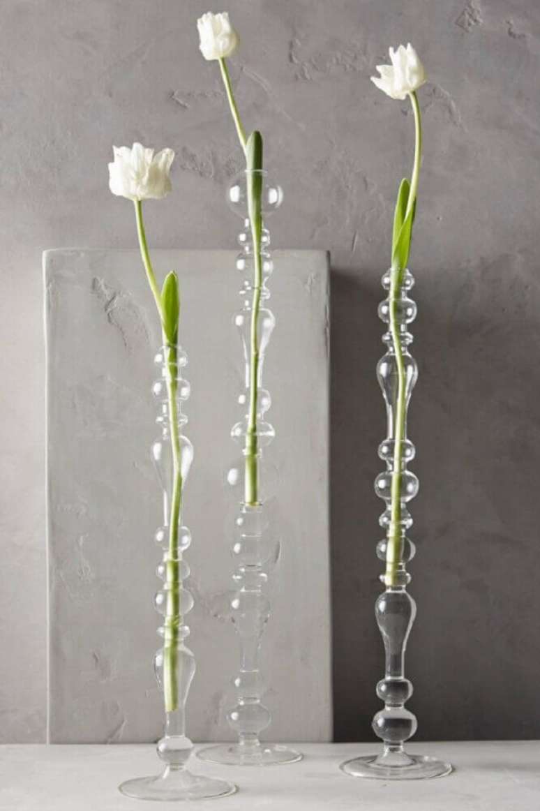 24. Modelos delicados de vasos decorativos de vidro