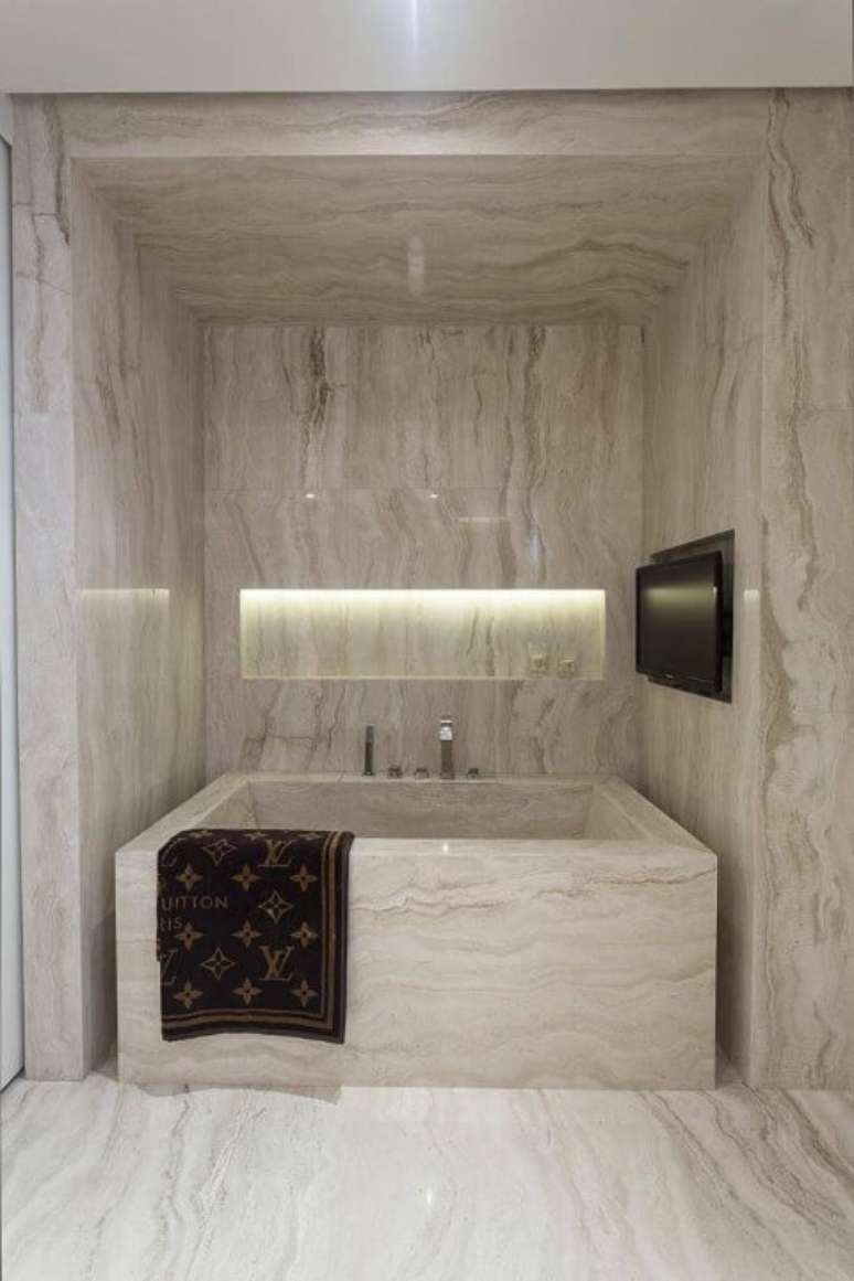 9. M&aacute;rmore em tudo. Projeto de Mauricio Karam